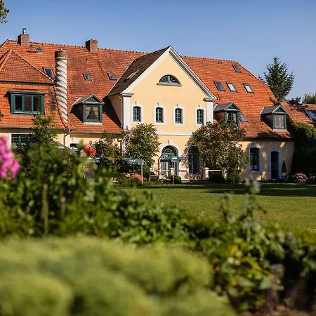 Ferienwohnung An Der Muritz Vipperow